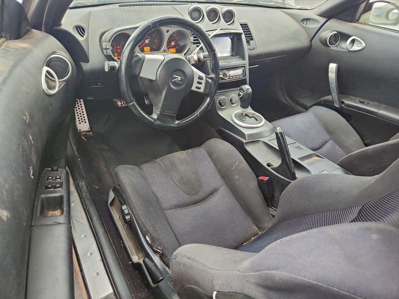 2003 NISSAN Z