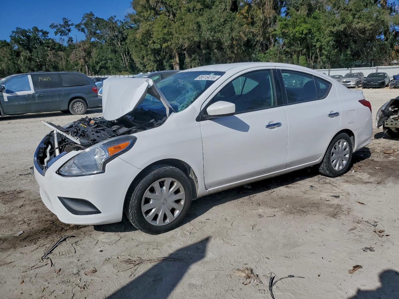 2019 NISSAN VERSA