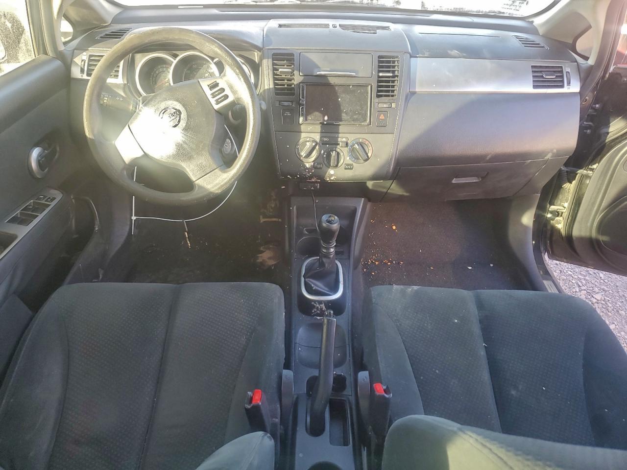 2011 NISSAN VERSA