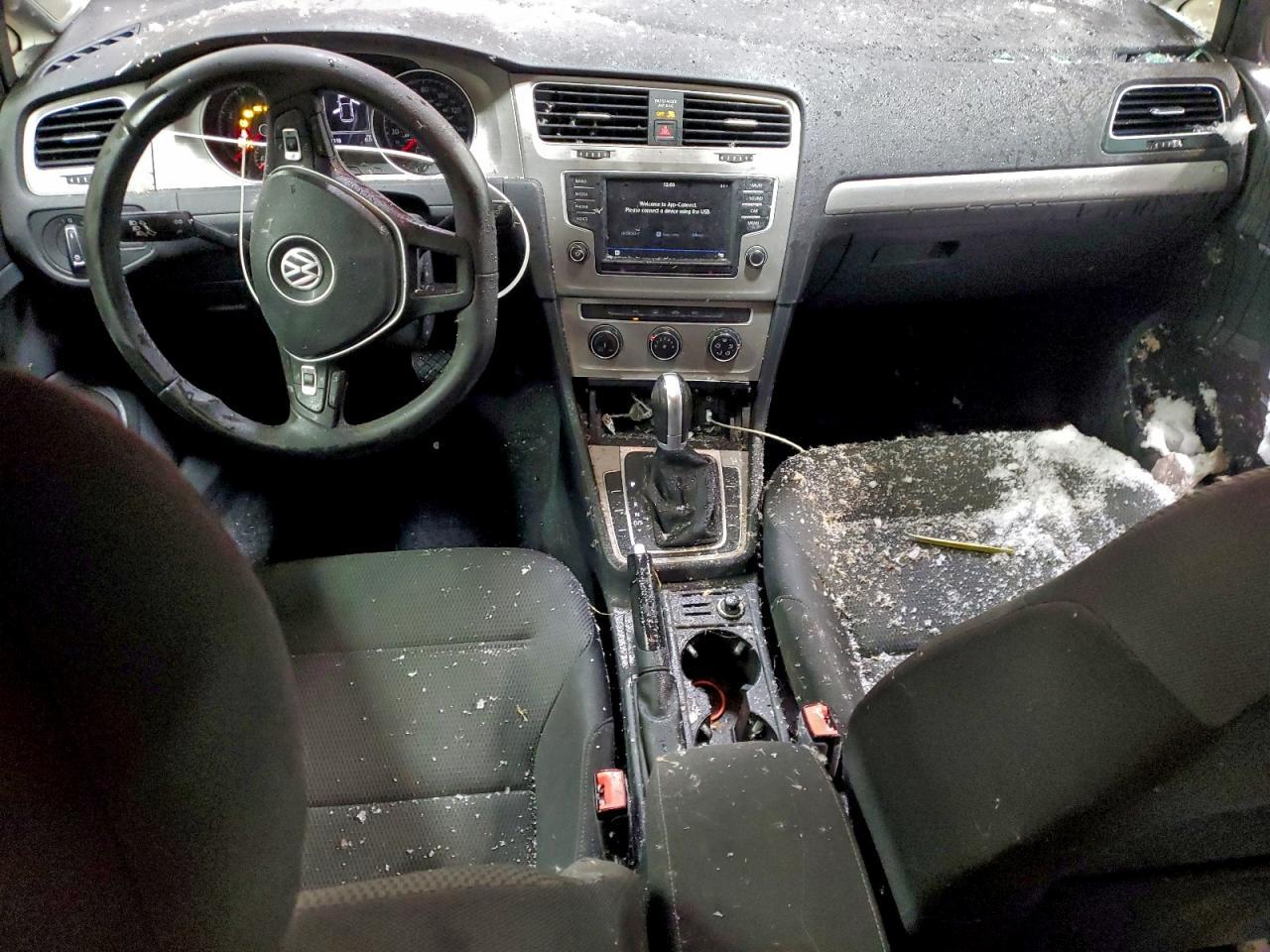 2017 VOLKSWAGEN GOLF