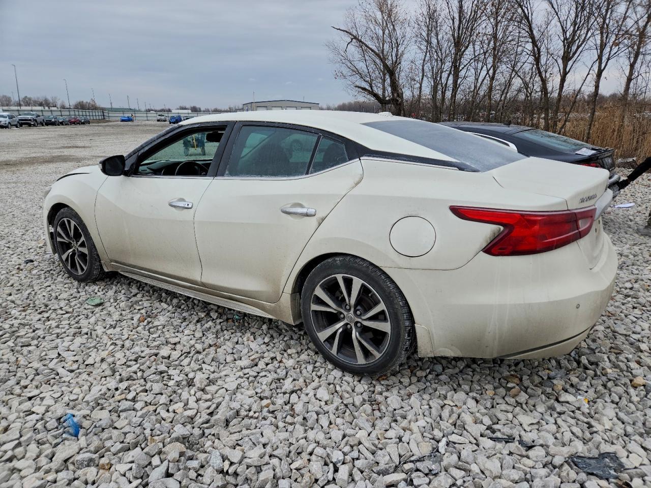 2017 NISSAN Maxima