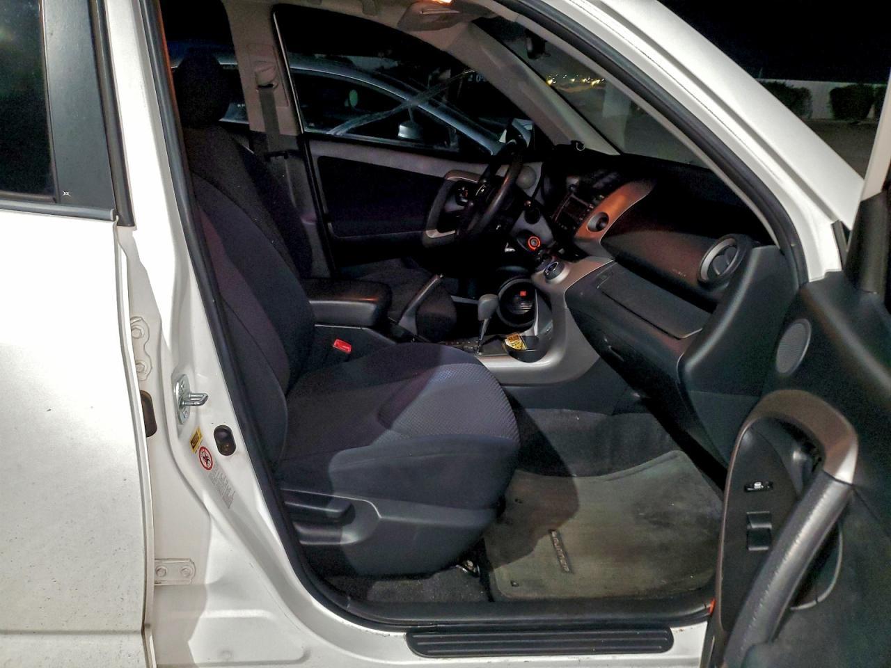 2006 TOYOTA RAV4