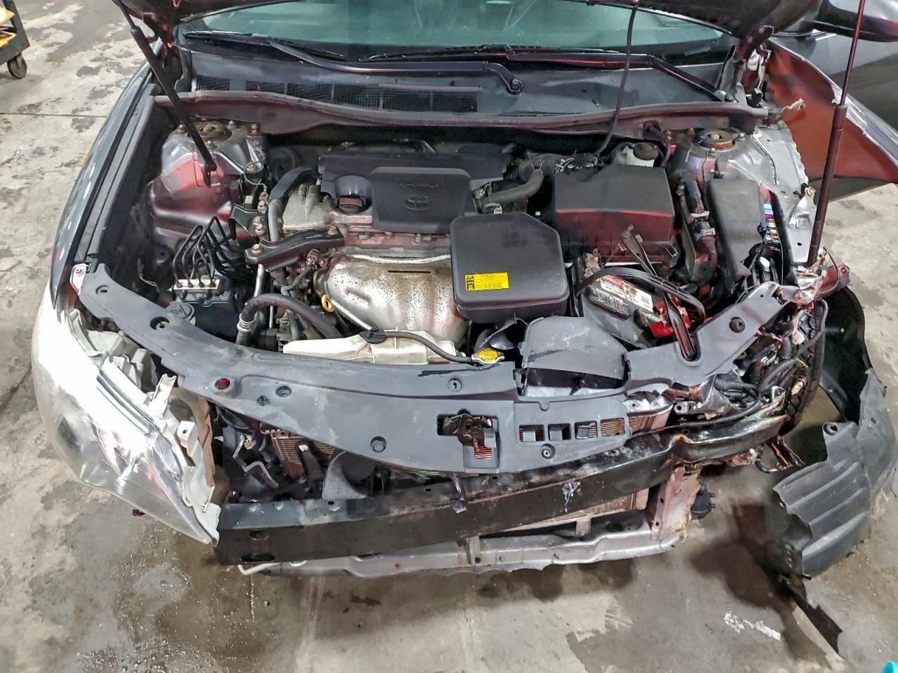 2014 TOYOTA CAMRY