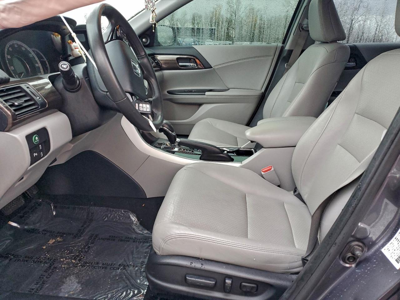 2017 HONDA ACCORD