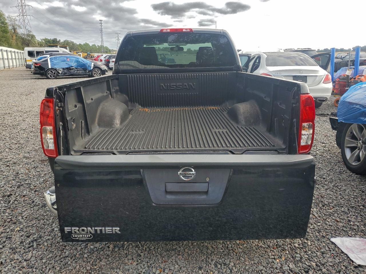 2013 NISSAN Frontier