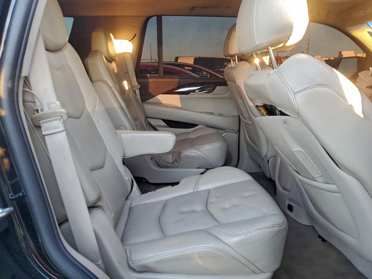 2015 CADILLAC ESCALADE