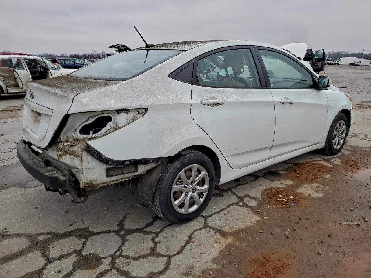 2013 HYUNDAI ACCENT