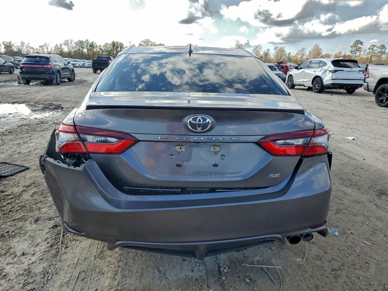 2022 TOYOTA CAMRY