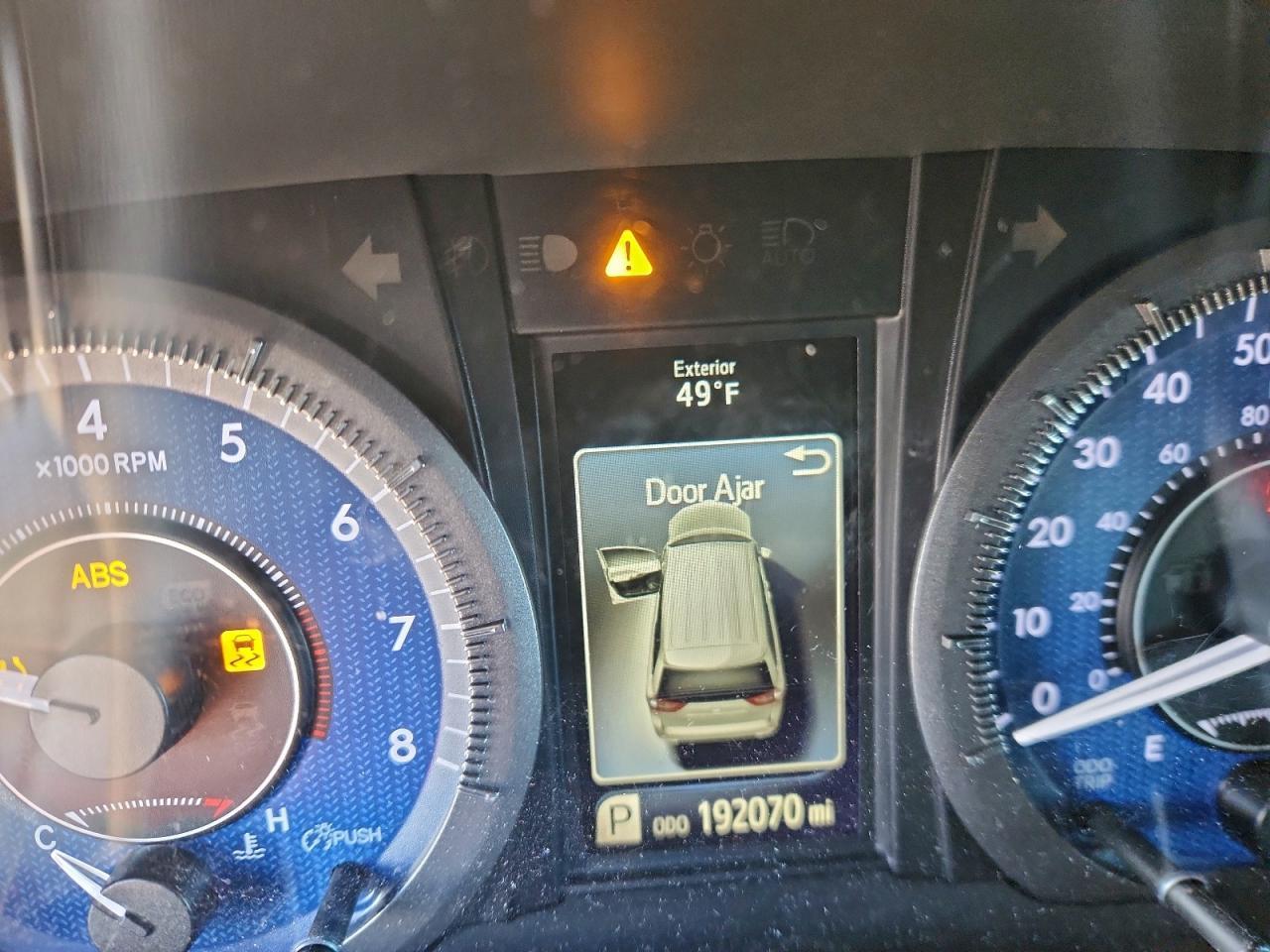 2016 TOYOTA SIENNA