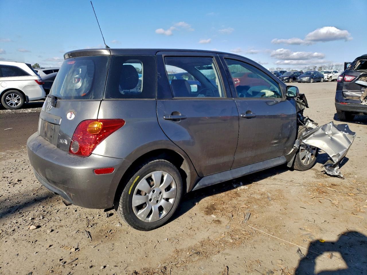 2005 TOYOTA SCION