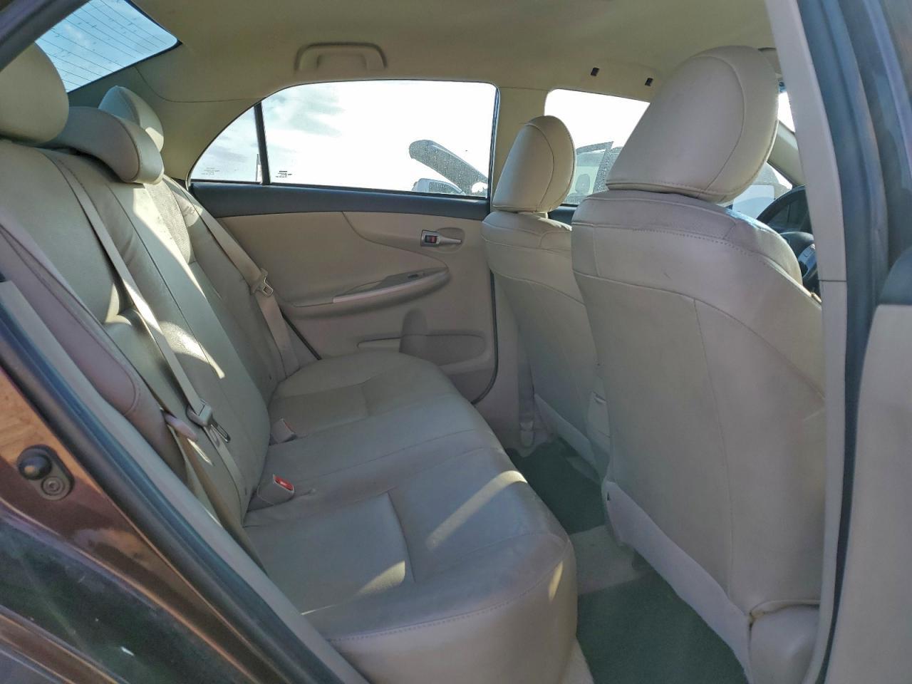2013 TOYOTA COROLLA