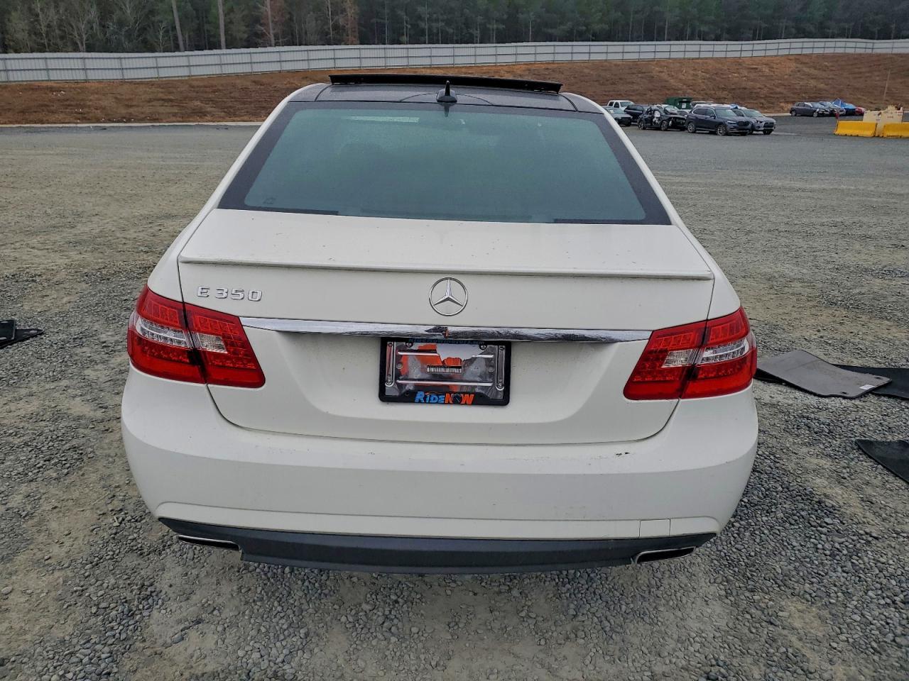 2012 MERCEDES-BENZ E-Class