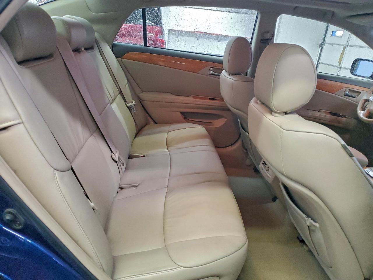 2006 TOYOTA Avalon