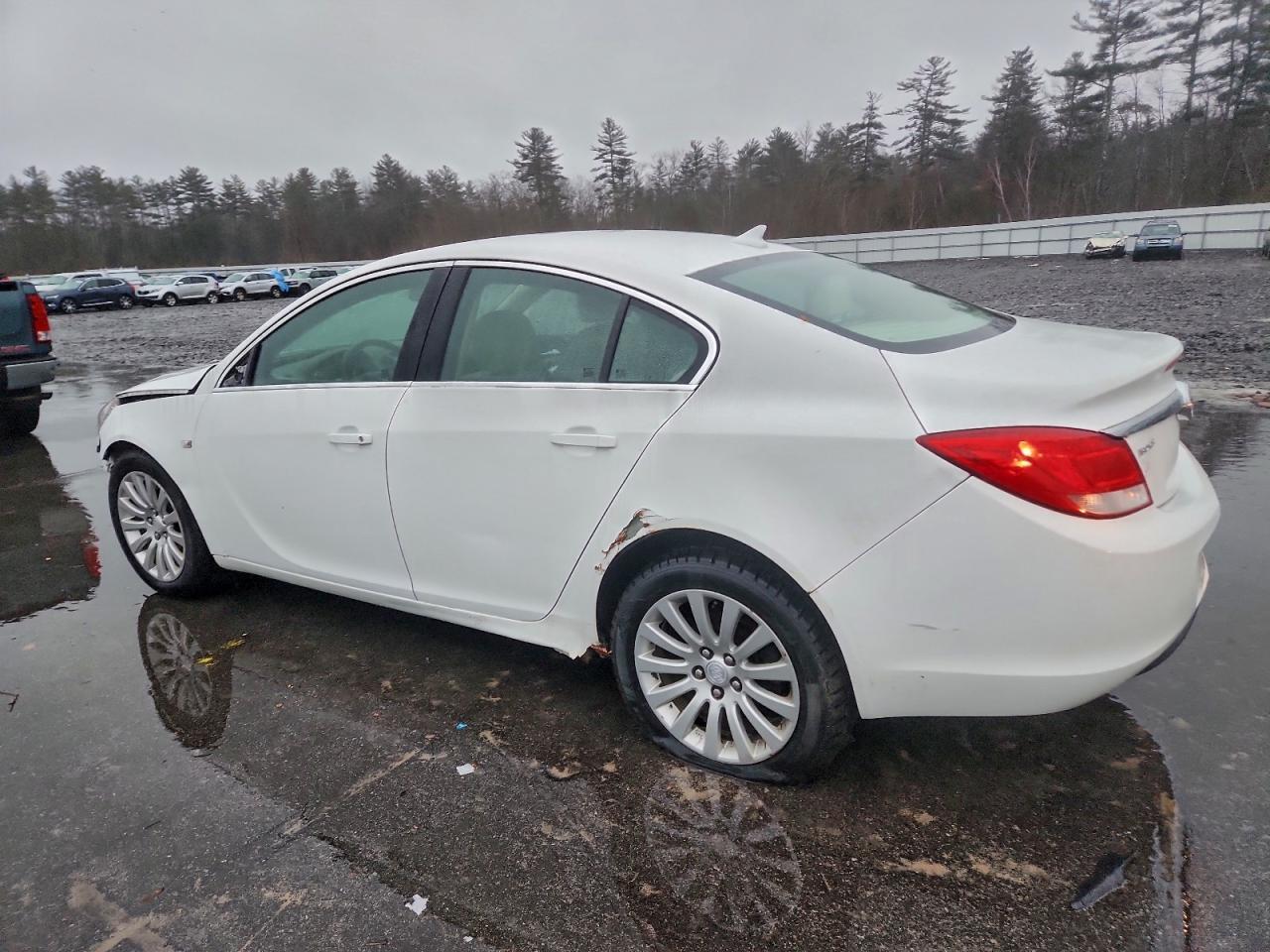 2011 BUICK Regal