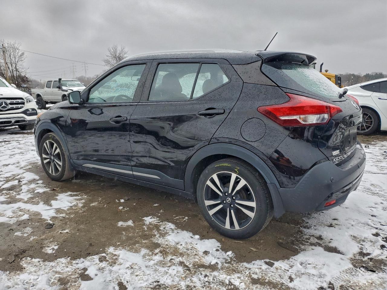 2020 NISSAN KICKS