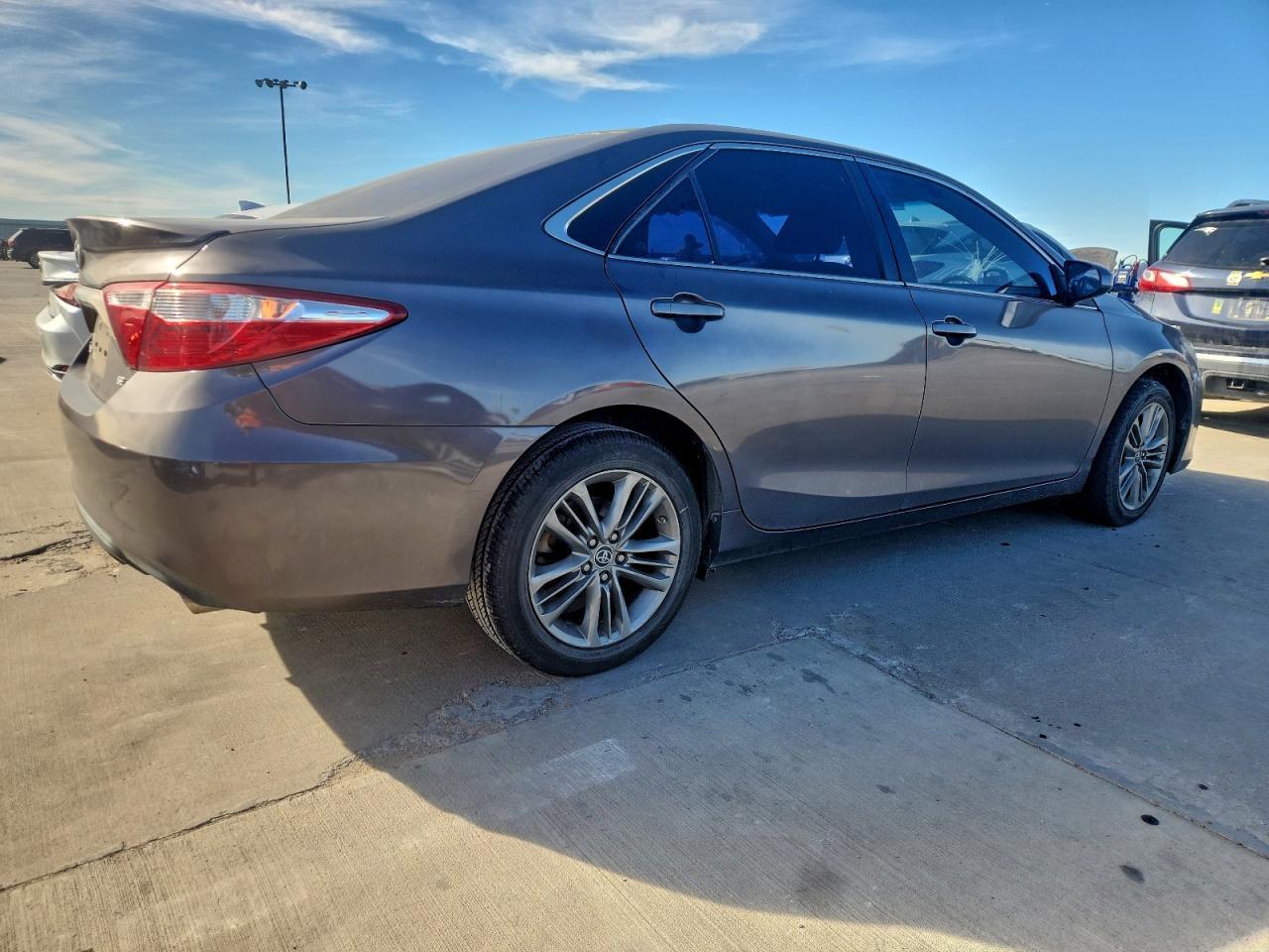 2015 TOYOTA CAMRY