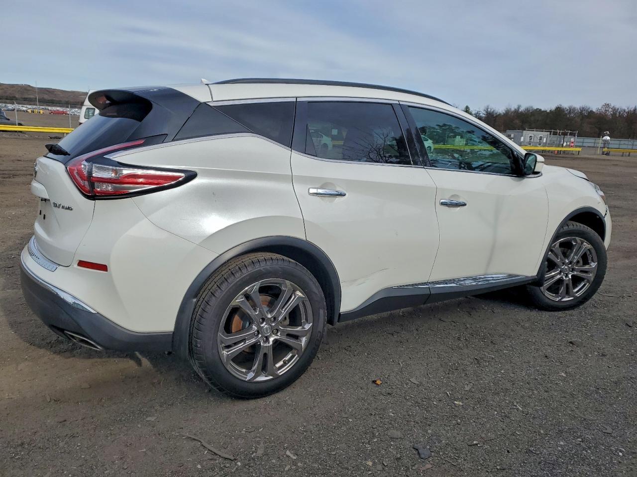 2015 NISSAN MURANO