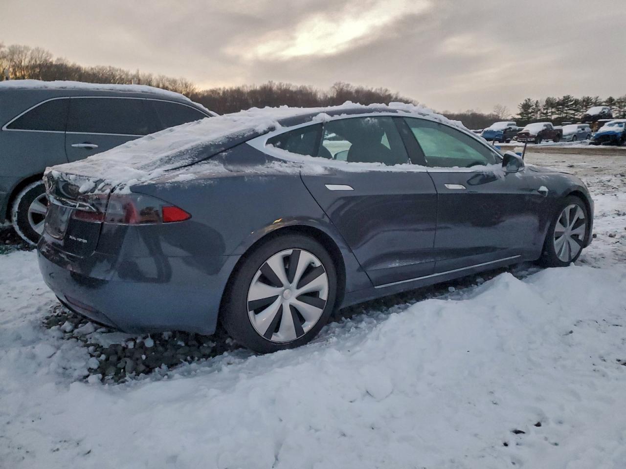 2020 TESLA MODEL S