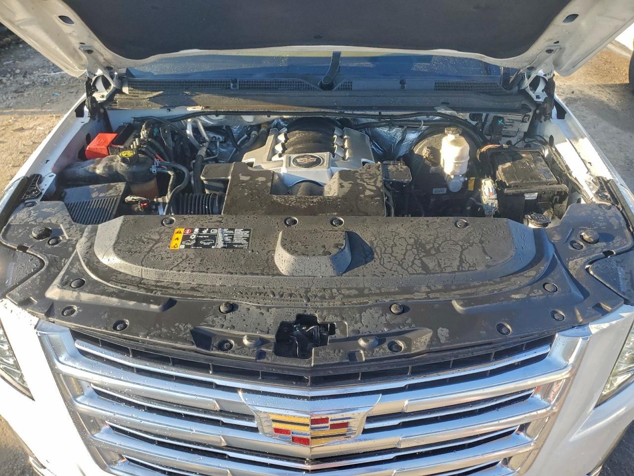 2017 CADILLAC ESCALADE