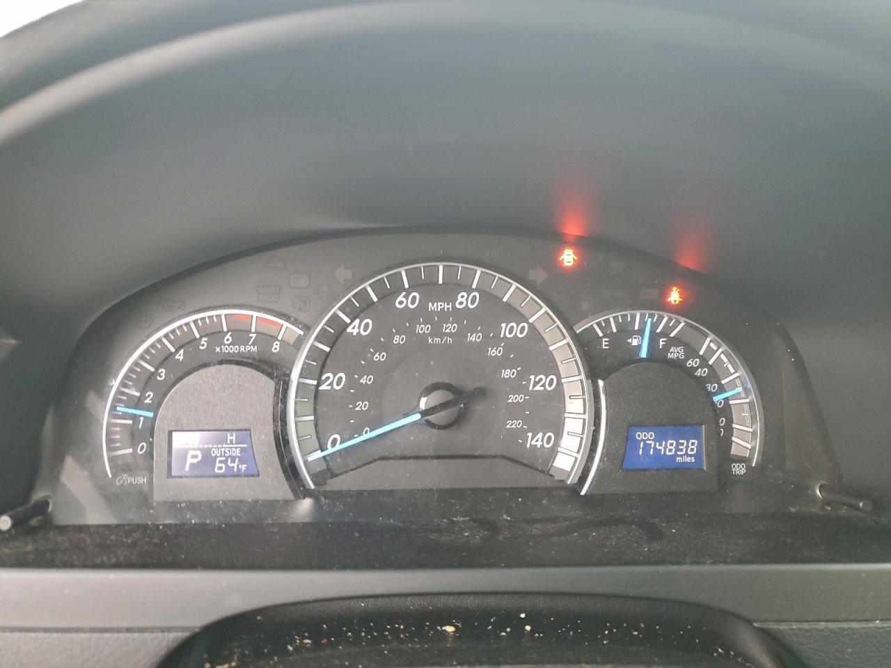 2014 TOYOTA CAMRY