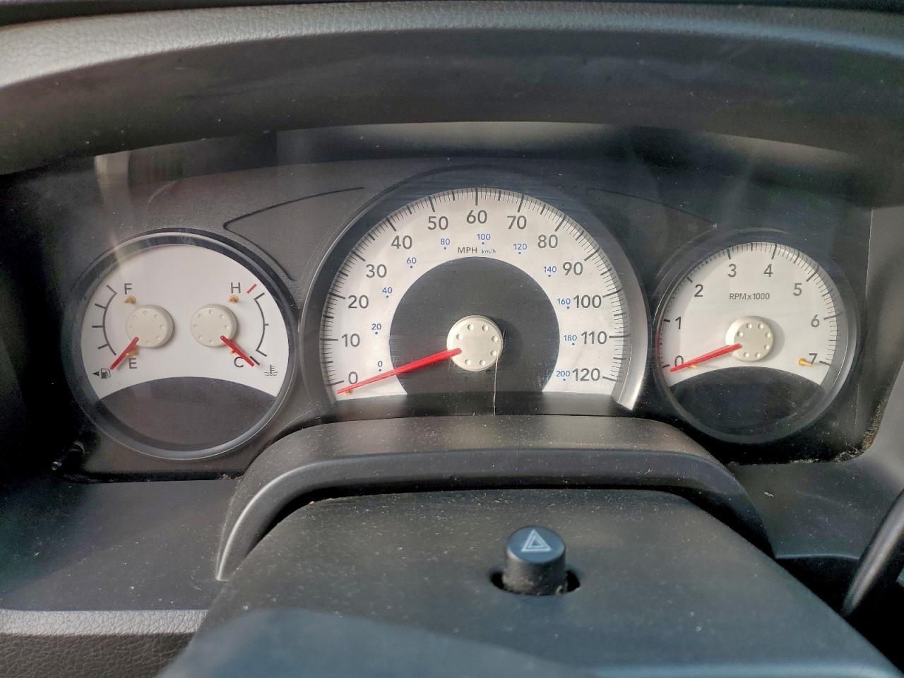 2010 DODGE Dakota