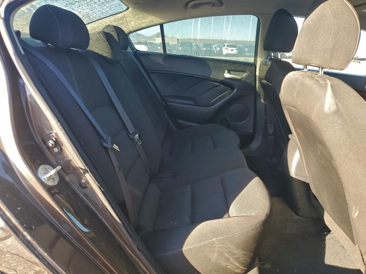 2017 KIA FORTE