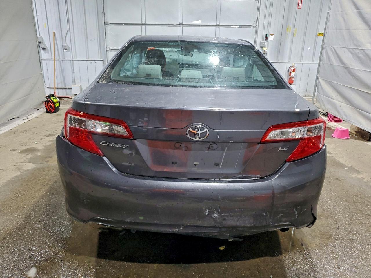 2014 TOYOTA CAMRY