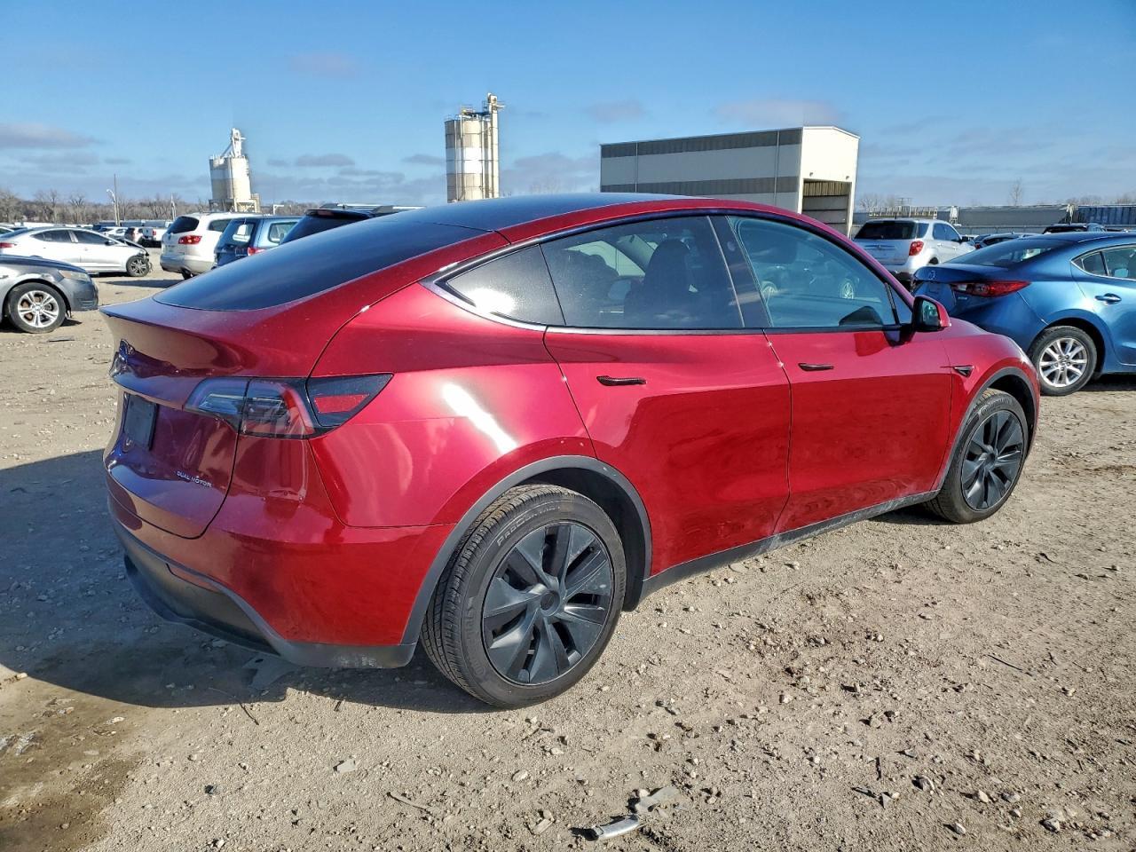 2024 TESLA MODEL Y