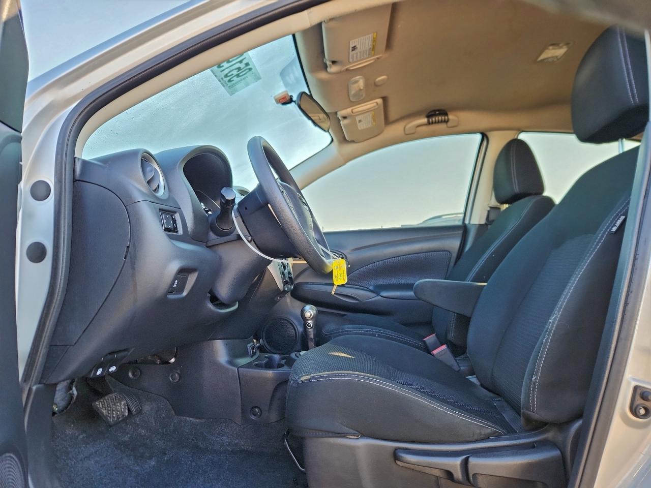 2017 NISSAN VERSA