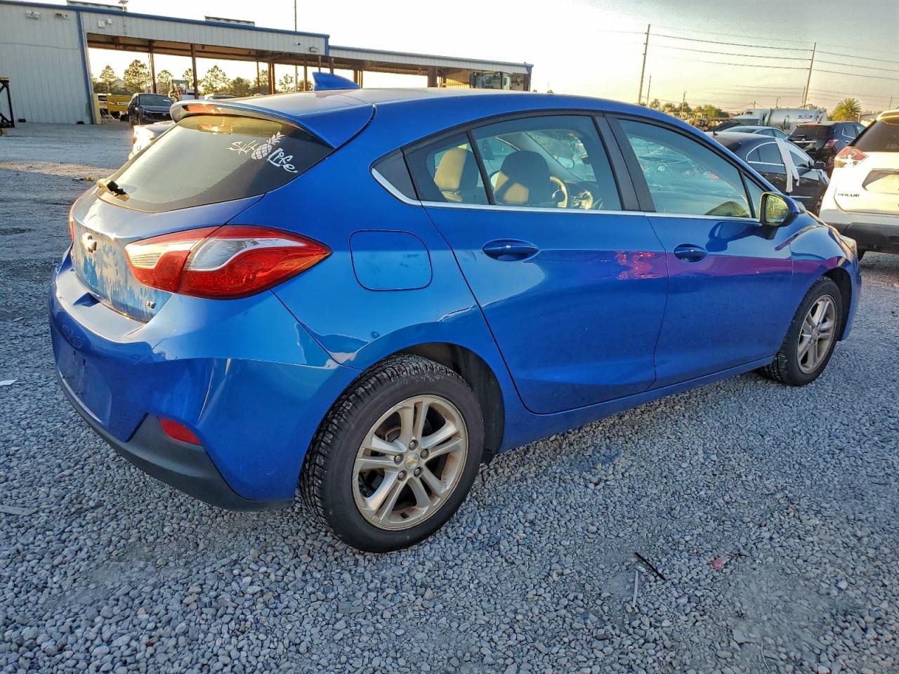 2018 CHEVROLET CRUZE