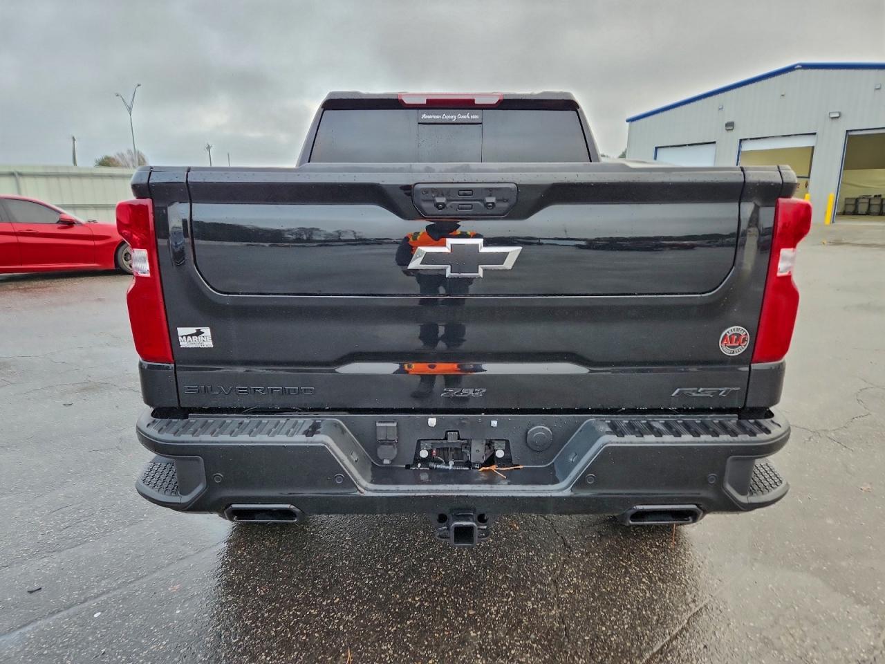 2025 CHEVROLET Silverado