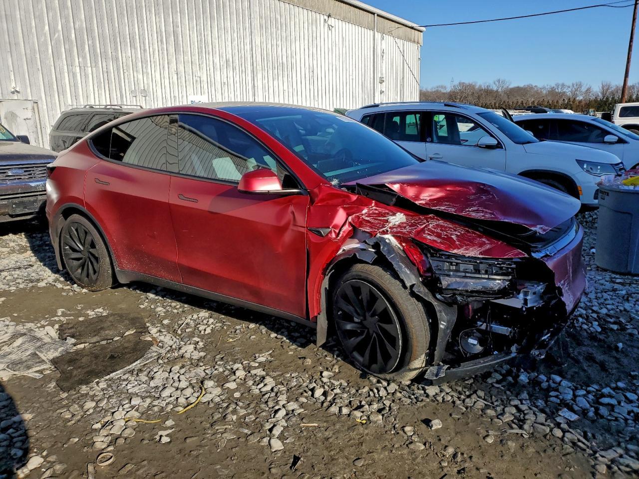 2026 TESLA MODEL Y