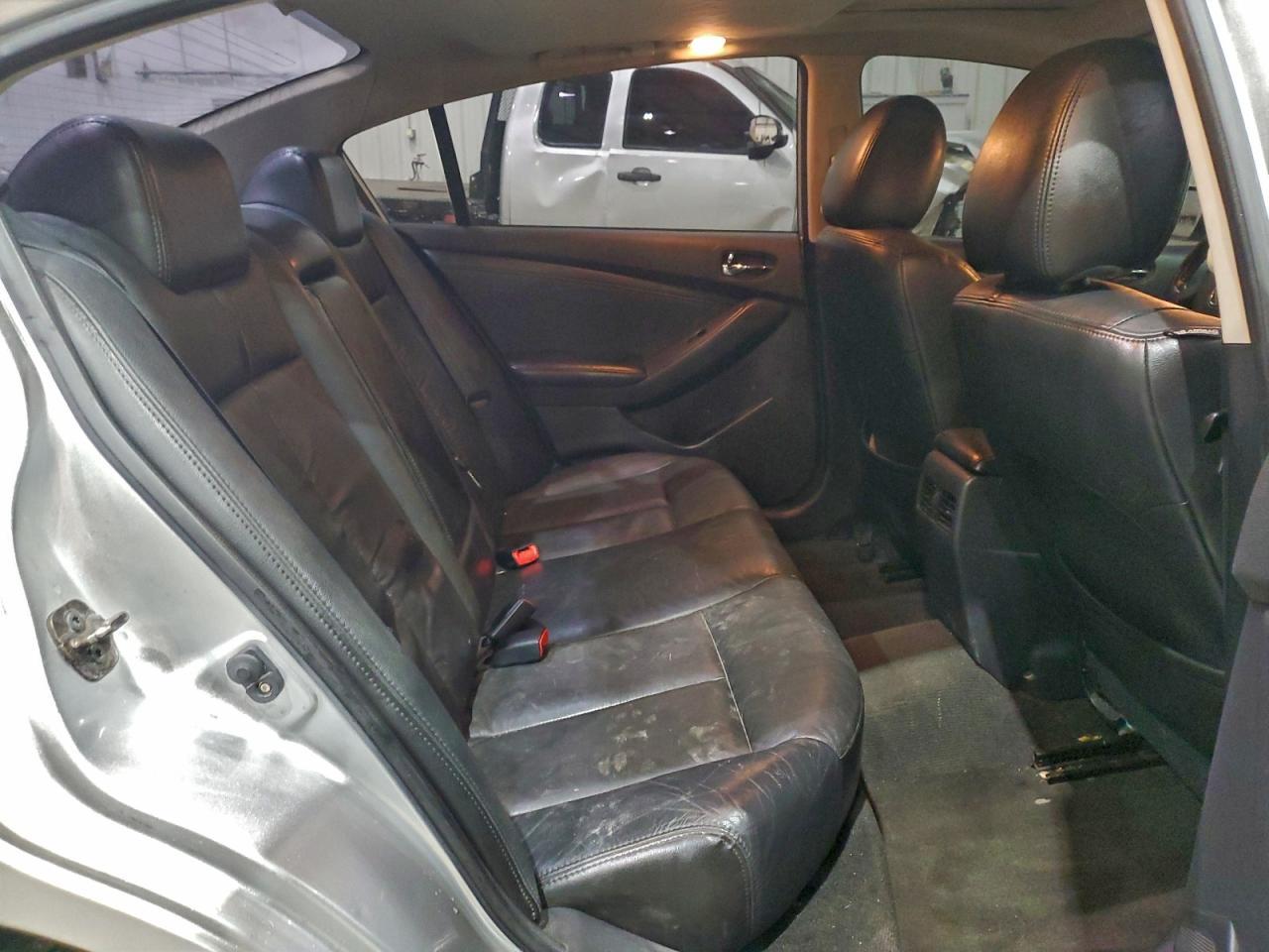 2010 NISSAN ALTIMA