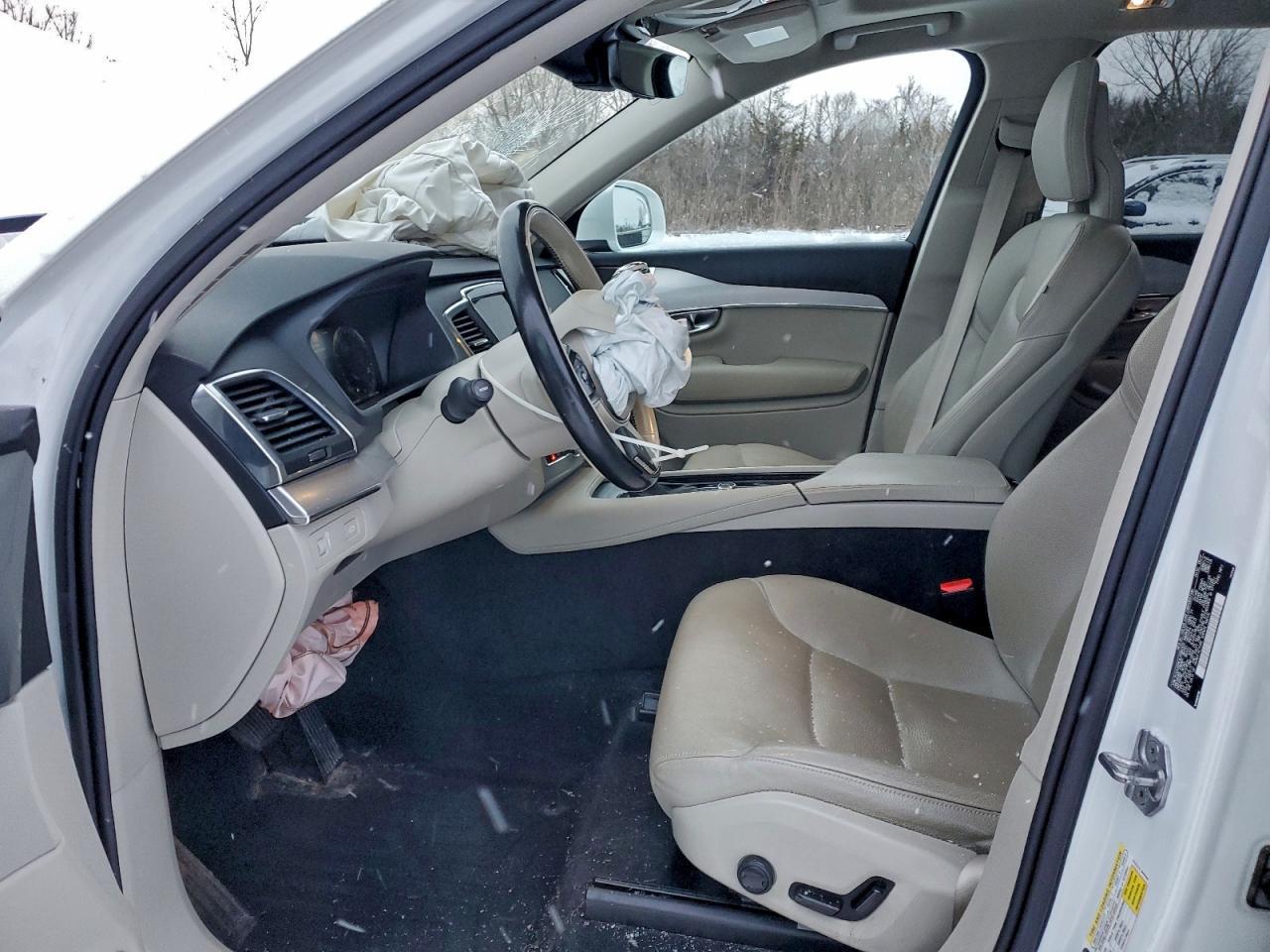 2018 VOLVO XC90