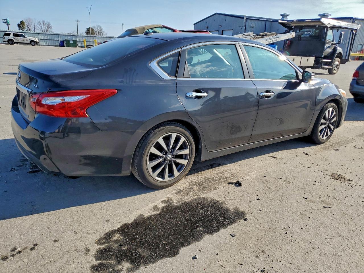 2017 NISSAN ALTIMA