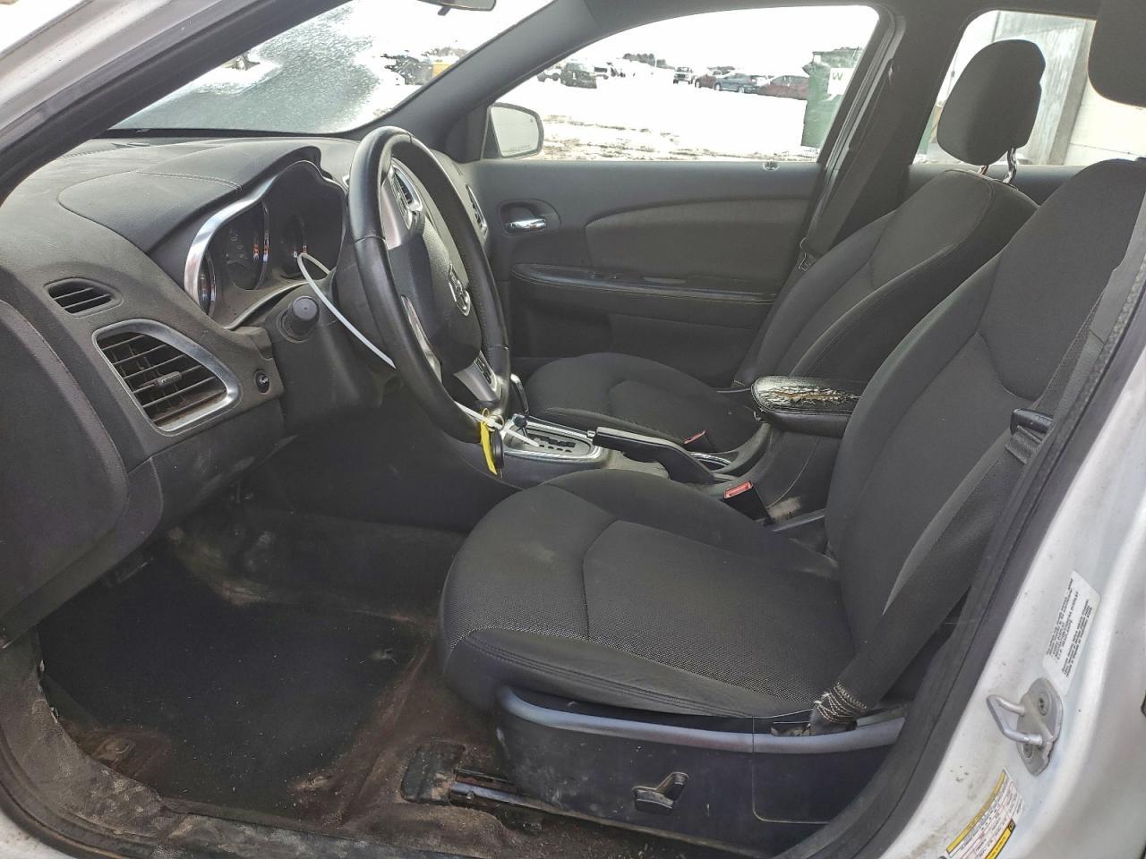 2012 DODGE Avenger