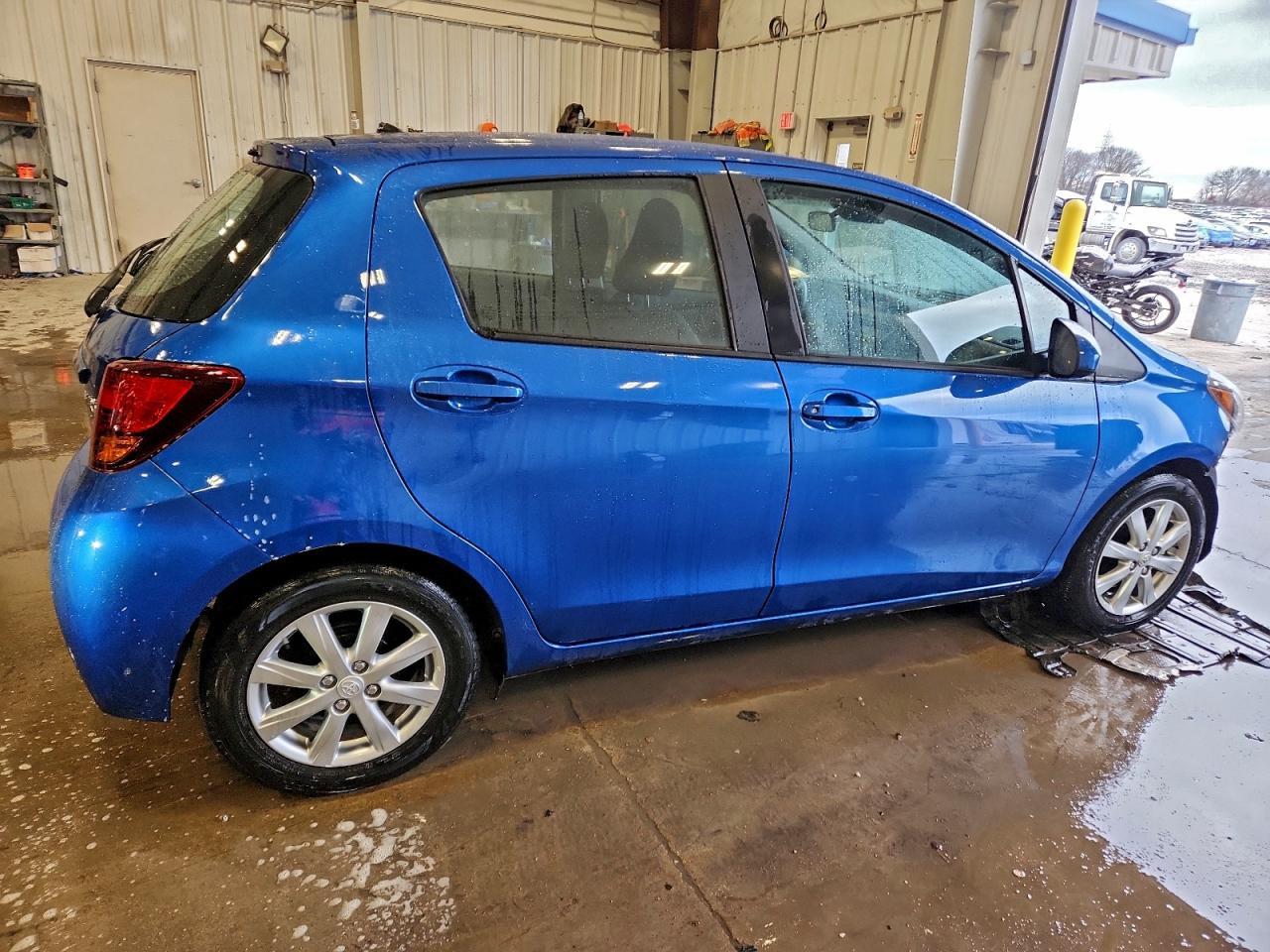 2017 TOYOTA YARIS