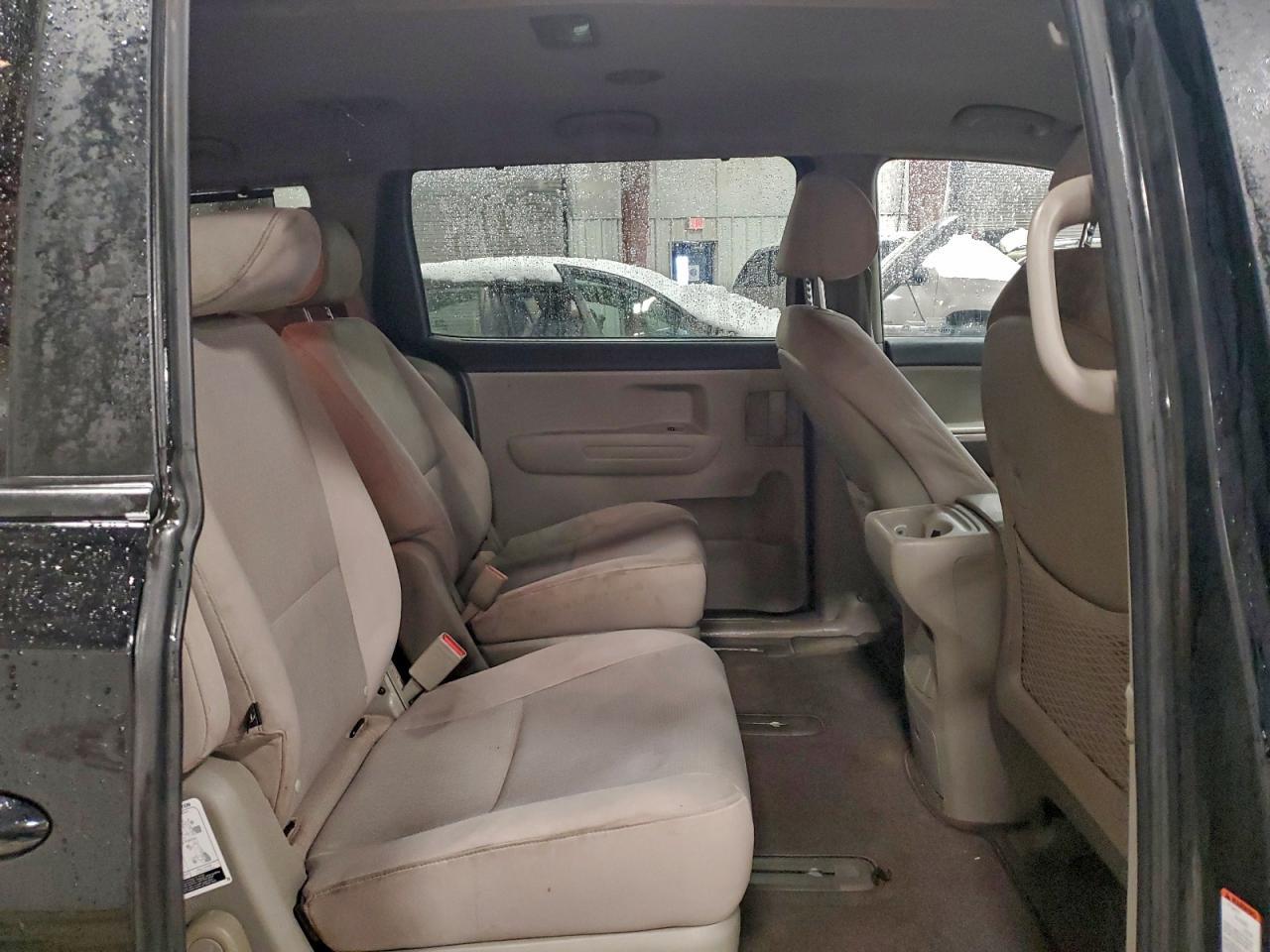 2016 KIA SEDONA