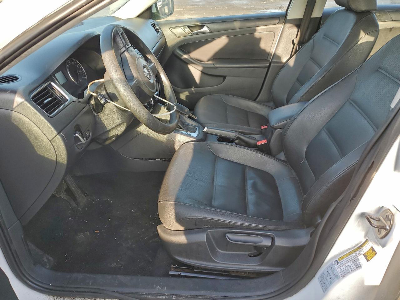 2012 VOLKSWAGEN JETTA