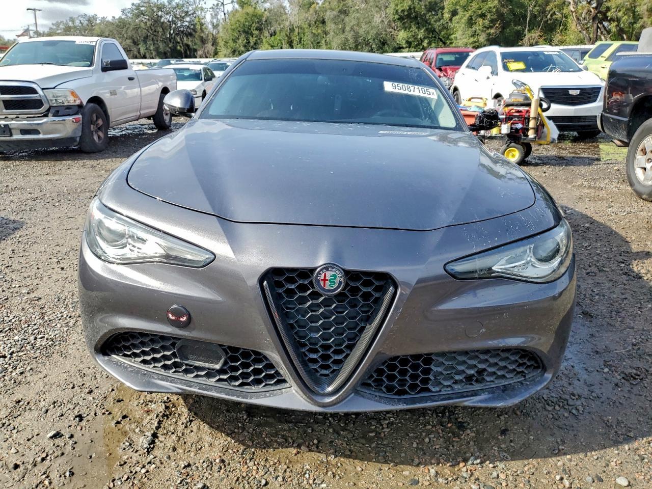 2017 ALFA ROMEO Giulia