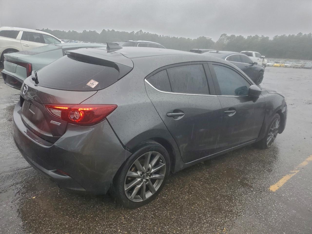 2018 MAZDA 3