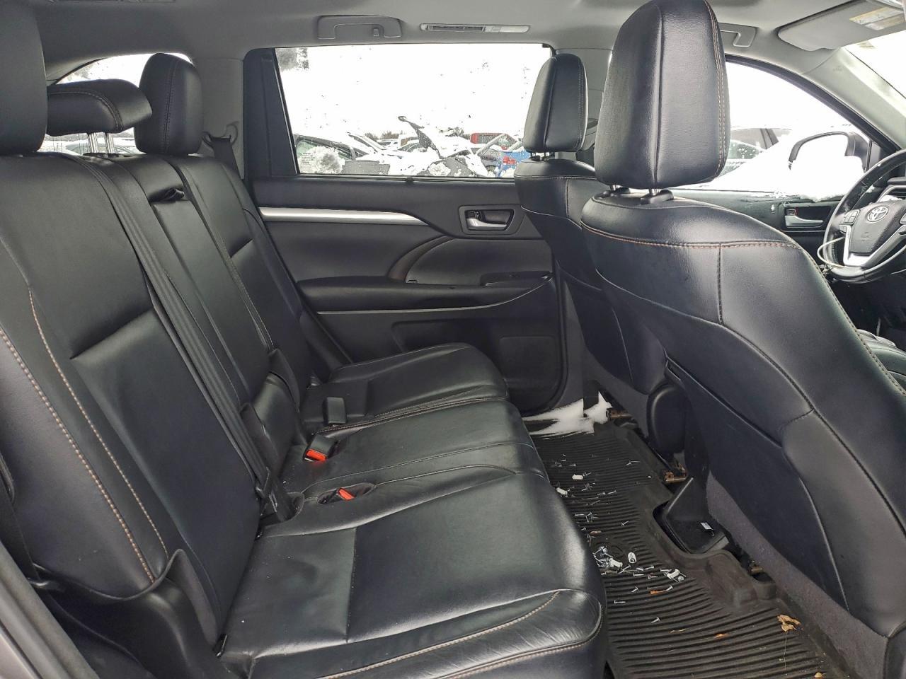 2017 TOYOTA HIGHLANDER