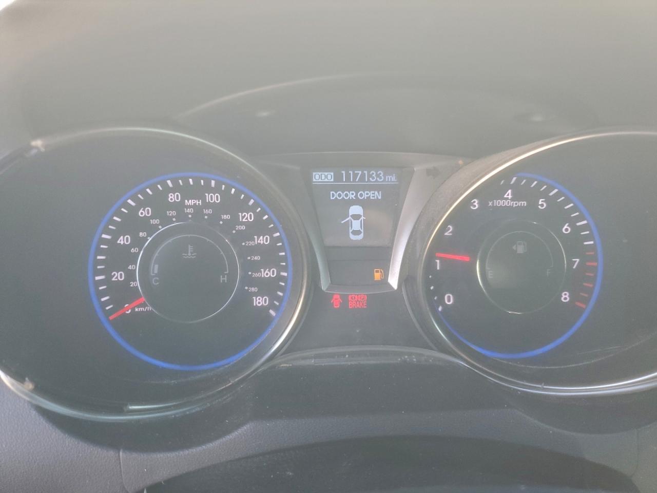 2016 HYUNDAI GENESIS