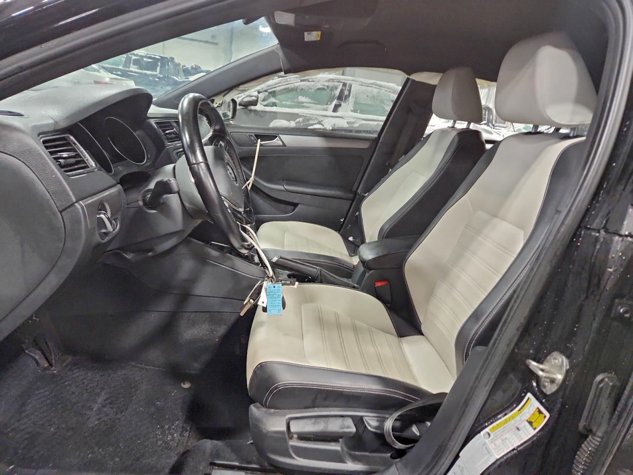 2016 VOLKSWAGEN JETTA