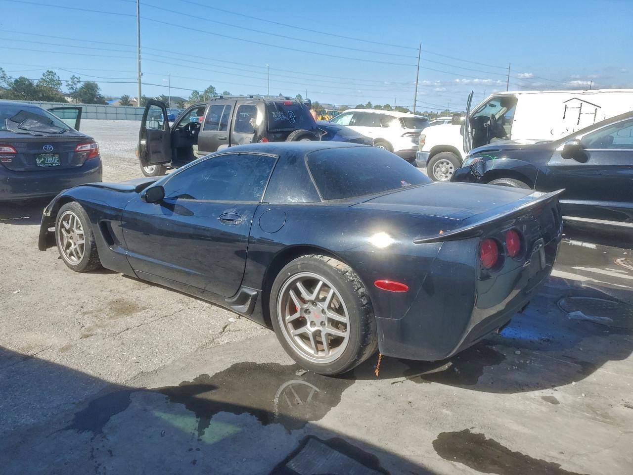 2001 CHEVROLET CORVETTE