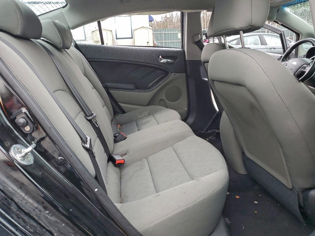 2016 KIA FORTE