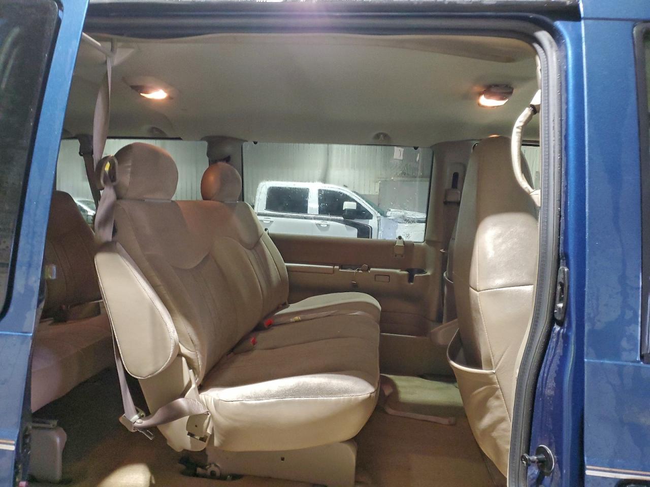 2004 CHEVROLET Astro