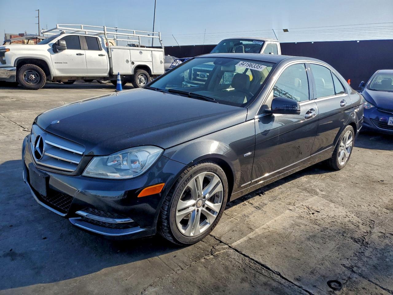 2012 MERCEDES-BENZ C-CLASS