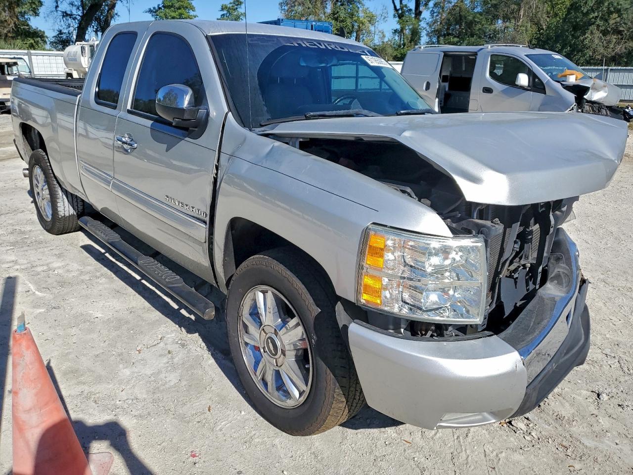 2011 CHEVROLET SILVERADO 1500