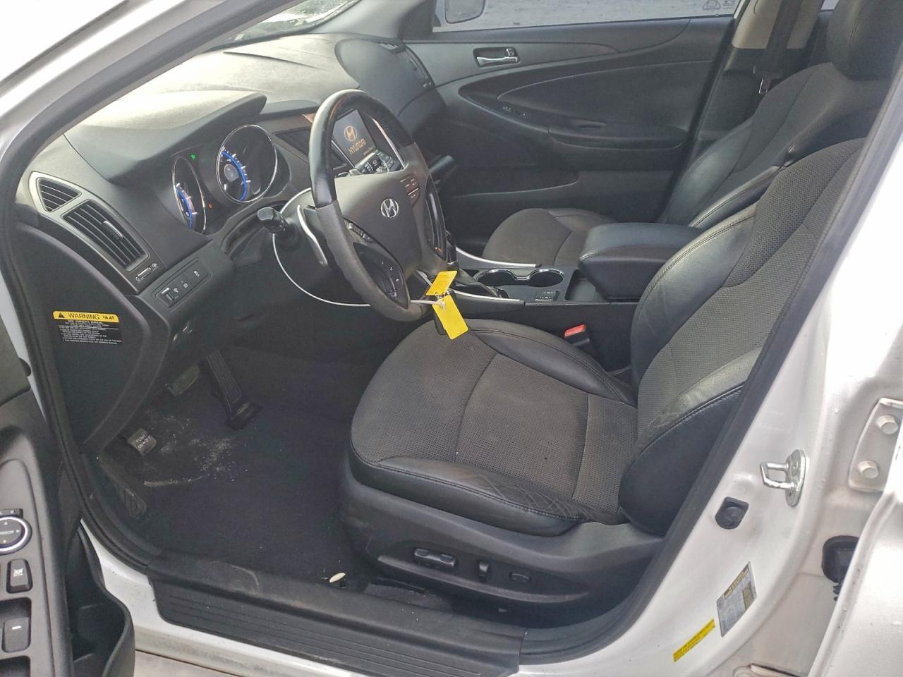 2013 HYUNDAI SONATA